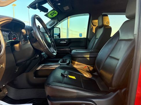 Used 2020 Chevrolet Silverado 2500 LTZ w/ LTZ Plus Package image 11