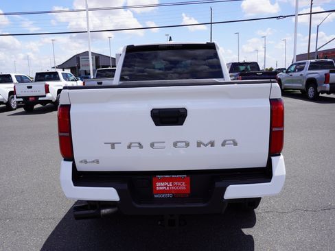 New 2026 Toyota Tacoma SR5 AWD/4WD image 11
