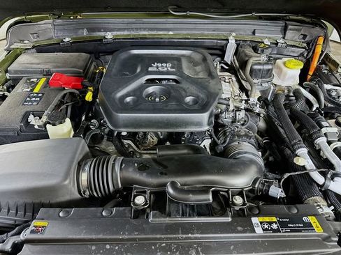 Used 2022 Jeep Wrangler Unlimited Sahara w/ Cold Weather Group image 30