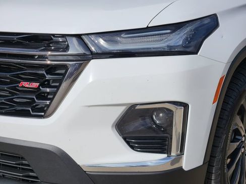 Used 2022 Chevrolet Traverse RS FWD image 17