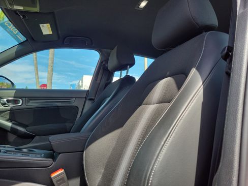 Certified 2025 Honda Civic Sport image 23