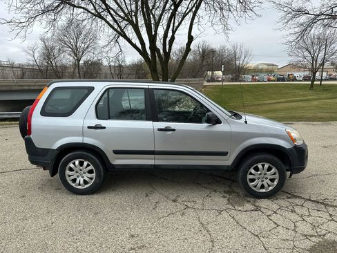 Used 2003 Honda CR-V LX image 5