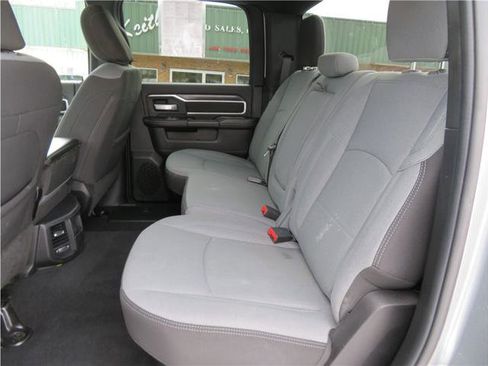 Used 2024 RAM 2500 Big Horn image 23