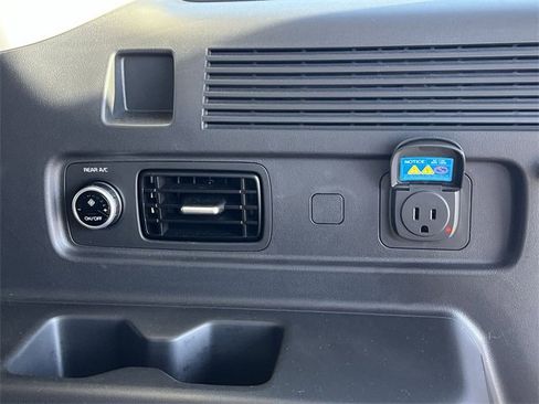 Used 2025 Hyundai Santa Fe XRT image 33