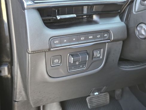 Used 2024 Cadillac Escalade Sport w/ Touring Package image 19