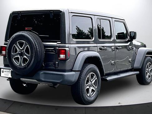 Certified 2022 Jeep Wrangler Unlimited Sport w/ Sun And Sound Package AWD/4WD image 9