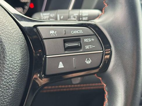 Used 2025 Honda Pilot Sport image 27