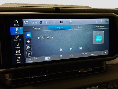 Used 2025 Jeep Wrangler Sahara image 21