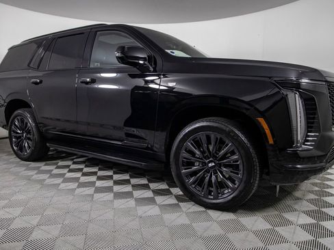 Used 2025 Cadillac Escalade Sport w/ LPO, ONYX Package AWD/4WD image 2