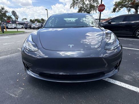 Used 2023 Tesla Model 3 Standard Range RWD image 3