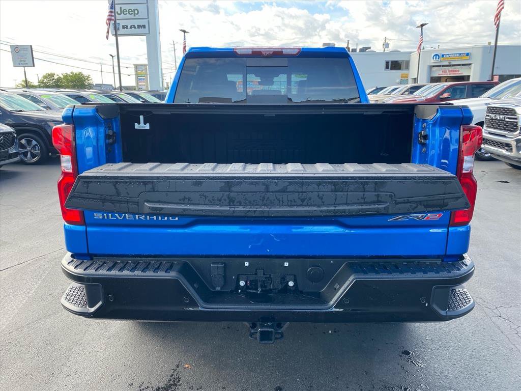 Used 2022 Chevrolet Silverado 1500 ZR2 w/ Technology Package AWD/4WD image 25