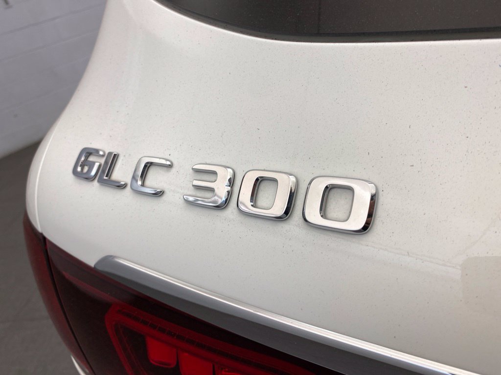 Used 2021 Mercedes-Benz GLC 300 image 10