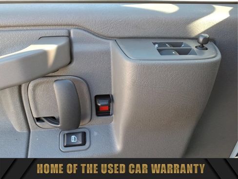 Used 2025 Chevrolet Express 3500 LT w/ LT Preferred Equipment Group RWD image 13