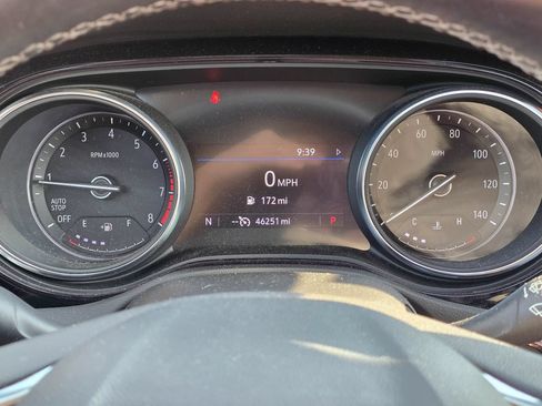 Used 2022 Buick Encore GX Select FWD image 23