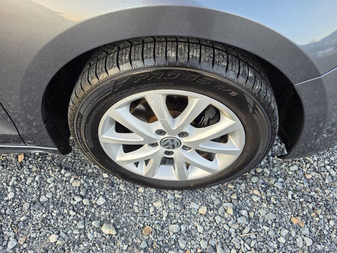 Used 2013 Volkswagen Jetta SE FWD image 26