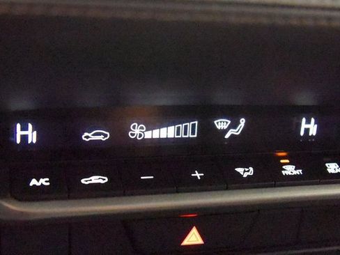 Used 2025 MAZDA MAZDA3 s image 20