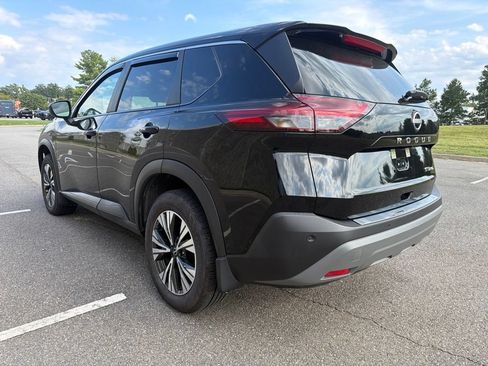 Used 2023 Nissan Rogue SV AWD/4WD image 5