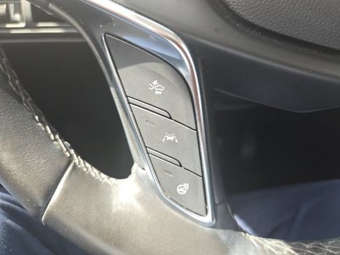 Used 2019 Cadillac XT5 Luxury FWD image 32