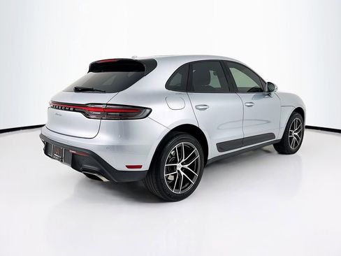 Certified 2025 Porsche Macan AWD/4WD image 9