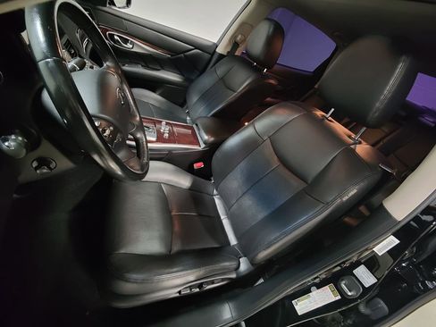 Used 2015 INFINITI Q70 L 3.7 w/ Technology Package image 26