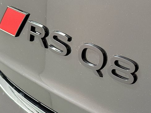 New 2026 Audi RS Q8 performance image 8