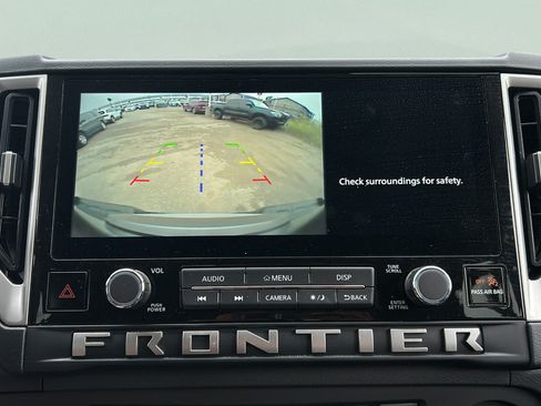Used 2025 Nissan Frontier SV w/ SV Convenience Package RWD image 21