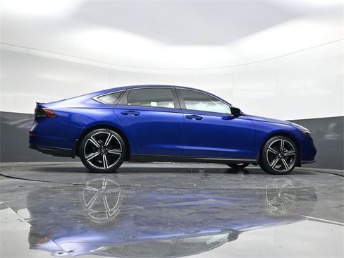 Used 2023 Honda Accord Sport image 35