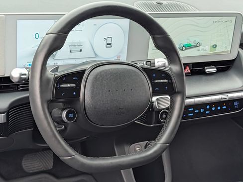 Certified 2024 Hyundai Ioniq 5 SEL RWD image 17
