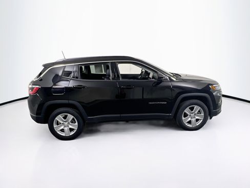 Used 2022 Jeep Compass Latitude AWD/4WD image 4