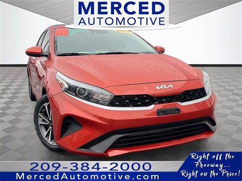 Used 2023 Kia Forte LXS image 1