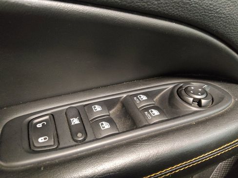 Used 2018 Jeep Compass Limited w/ Navigation Group AWD/4WD image 27