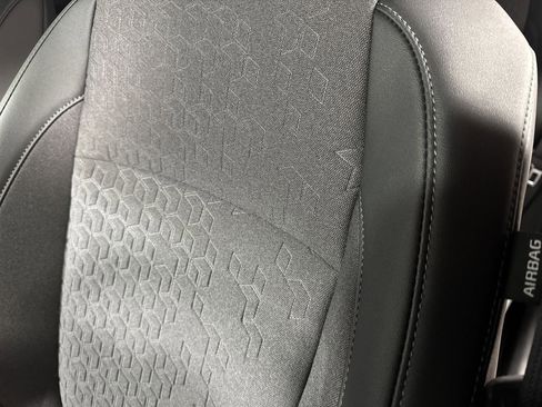 Certified 2025 Kia Seltos S image 16