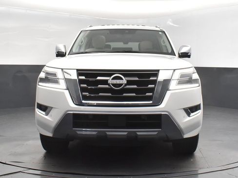 Used 2024 Nissan Armada Platinum w/ Captain's Chairs Package image 10