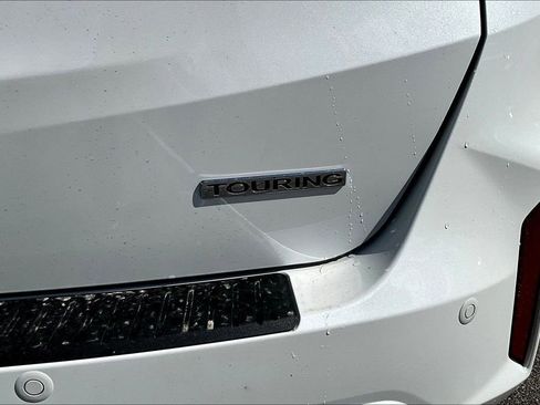 New 2026 Honda Odyssey Touring image 8