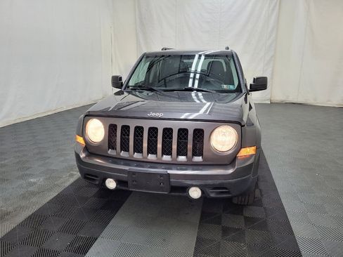 Used 2016 Jeep Patriot Latitude AWD/4WD image 15
