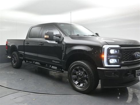 Used 2024 Ford F250 Lariat w/ Sport Appearance Package image 1