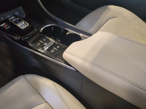 Used 2023 Hyundai Sonata Limited image 26