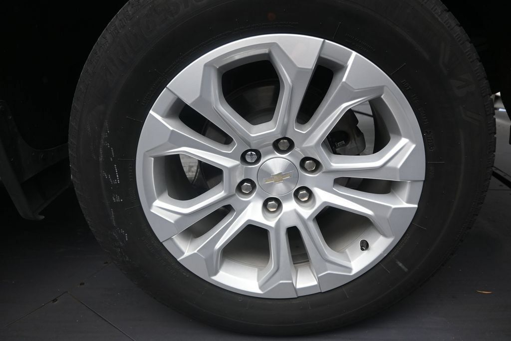 Used 2023 Chevrolet Silverado 1500 LTZ RWD image 10