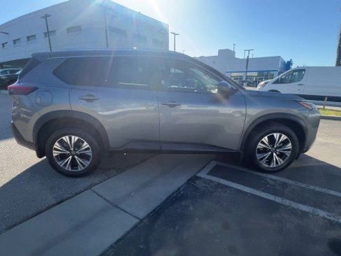 Used 2023 Nissan Rogue SV w/ SV Premium B Package image 9