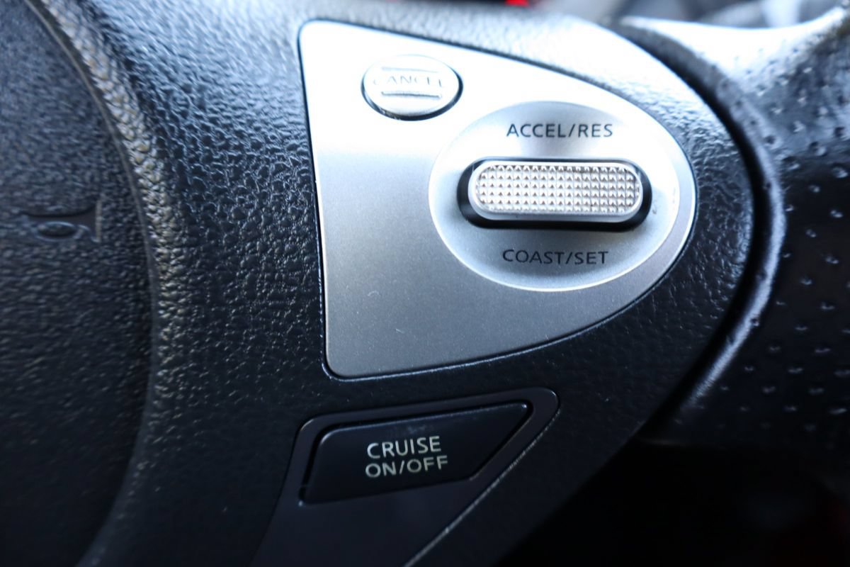 Used 2012 Nissan Juke SV AWD/4WD image 31