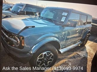 Used 2025 Ford Bronco Outer Banks video 1