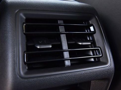New 2026 Volkswagen Tiguan SE R-Line AWD/4WD image 23