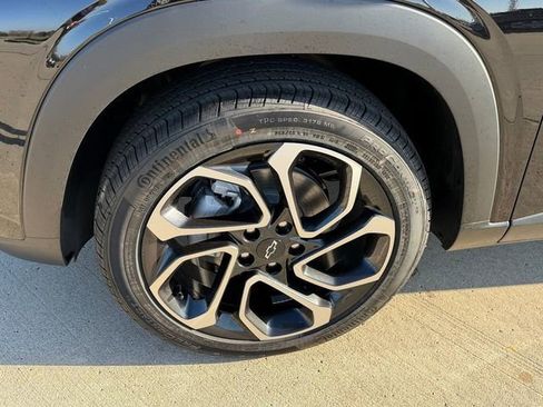 New 2026 Chevrolet Trax RS w/ Sunroof Package FWD image 10