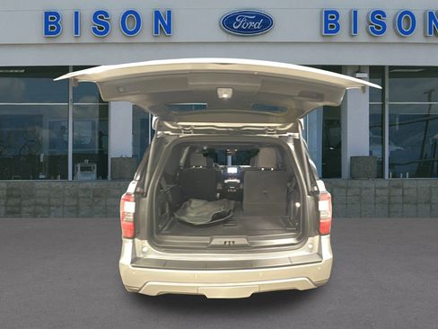 Certified 2021 Ford Expedition Limited image 13