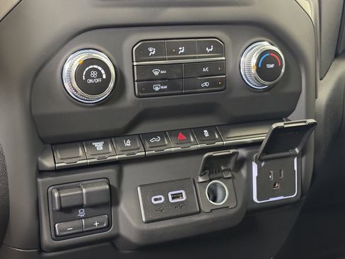 New 2025 GMC Sierra 3500 Pro image 30