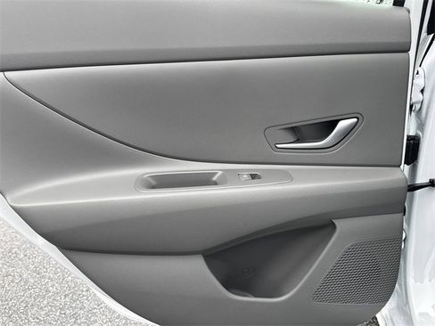 New 2026 Hyundai Elantra Blue image 21