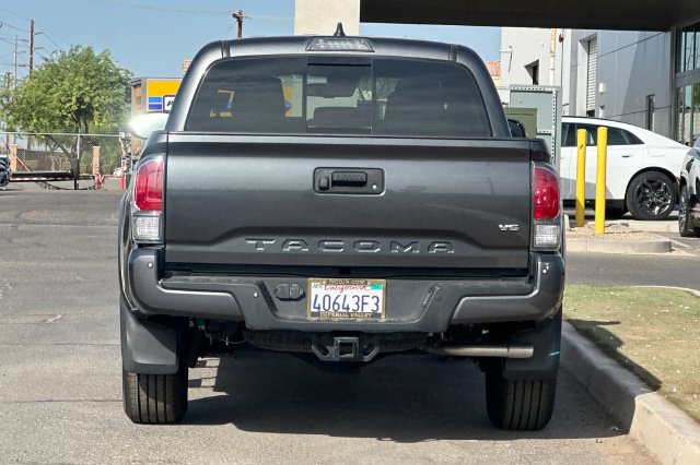 Used 2021 Toyota Tacoma TRD Off-Road w/ Technology Package RWD image 4