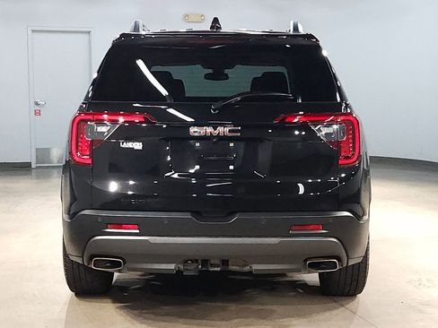 Used 2021 GMC Acadia SLT w/ Elevation Edition image 6