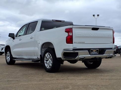 Used 2024 Chevrolet Silverado 1500 LT w/ Z71 Off-Road Package AWD/4WD image 7