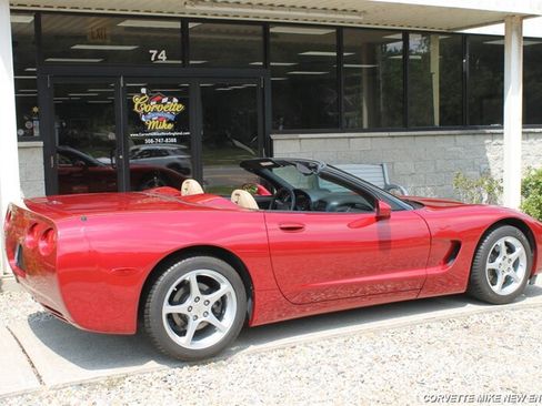 Used 2002 Chevrolet Corvette Convertible w/ Preferred Equipment Group2 RWD image 35